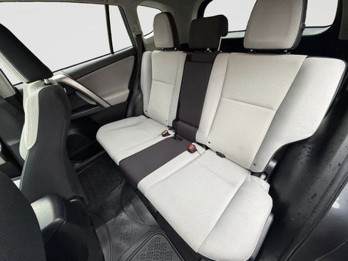 Used 2017 Toyota RAV4 XLE AWD/4WD image 15
