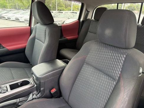 Certified 2022 Toyota Tacoma SR5 w/ Technology Package RWD image 10