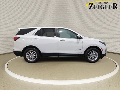 Used 2022 Chevrolet Equinox LT AWD/4WD image 4
