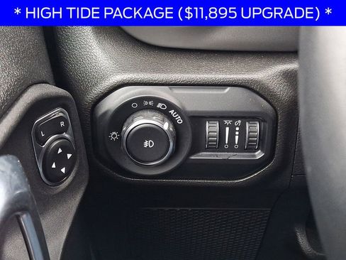 Used 2022 Jeep Wrangler Unlimited Sport image 23