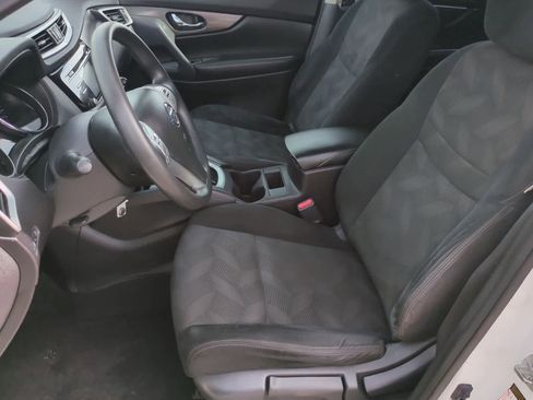 Used 2015 Nissan Rogue AWD image 16