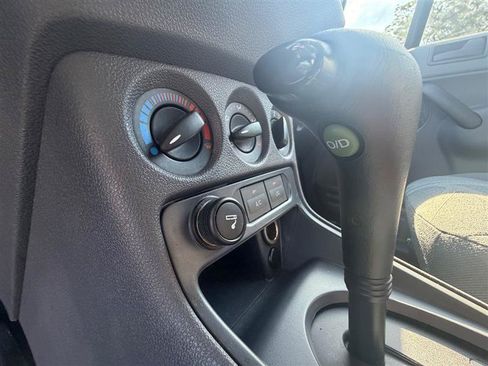 Used 2010 Ford Transit Connect XL FWD image 19