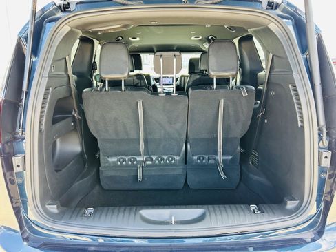 Used 2023 Chrysler Pacifica Touring-L w/ S Appearance Package FWD image 28