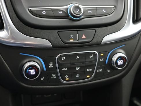 Used 2022 Chevrolet Equinox LT image 28