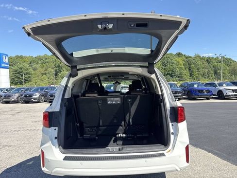 Used 2025 Honda Odyssey Elite image 23