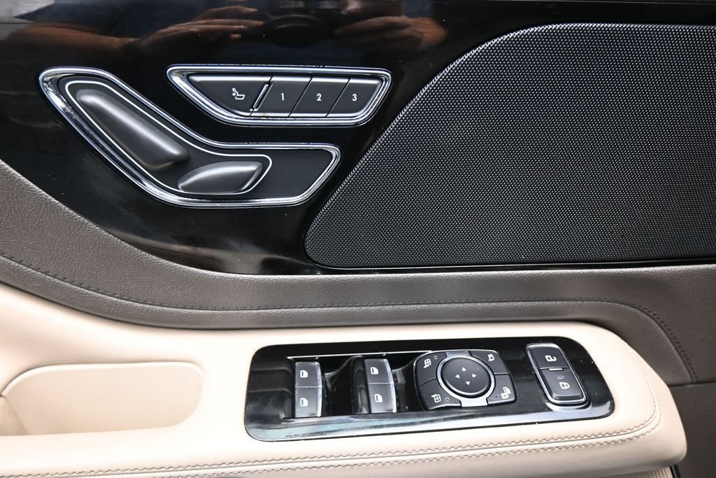 Used 2022 Lincoln Aviator 2WD image 12