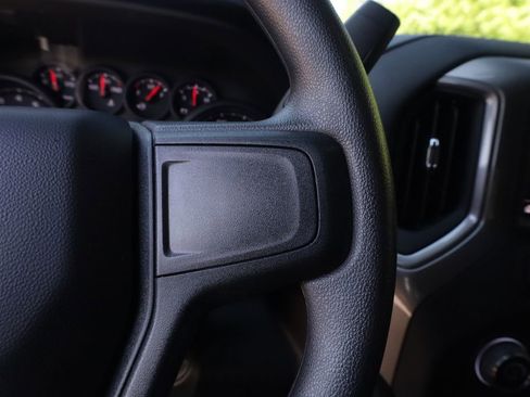 Used 2025 Chevrolet Silverado 2500 Custom w/ Custom Value Package image 29