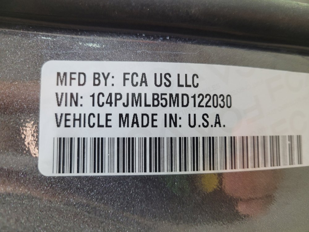 Used 2021 Jeep Cherokee Latitude Plus AWD/4WD image 33