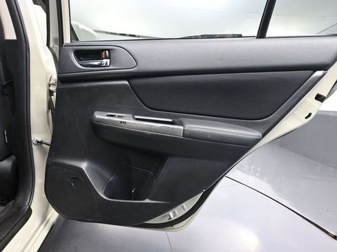 Used 2015 Subaru Crosstrek 2.0i Premium AWD/4WD image 35