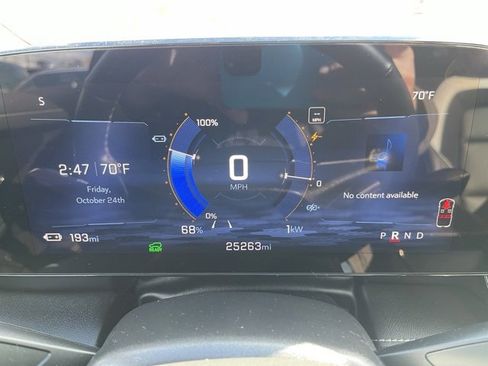 Used 2024 Chevrolet Blazer EV LT image 18