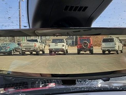 Used 2023 Buick Enclave Avenir w/ Avenir Technology Package image 25