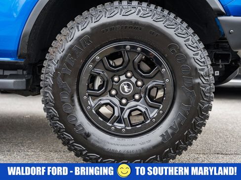 Used 2023 Ford Bronco Wildtrak image 19