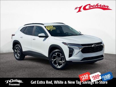 Used 2025 Chevrolet Trax LT w/ Driver Confidence Package