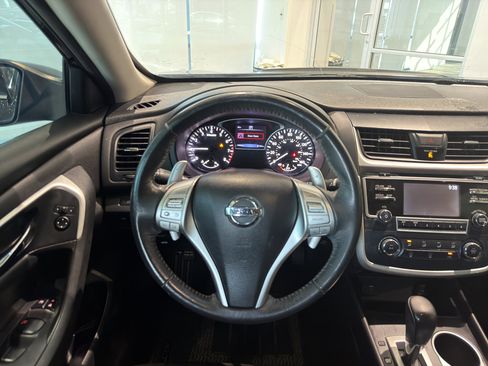 Used 2017 Nissan Altima 2.5 SR image 16