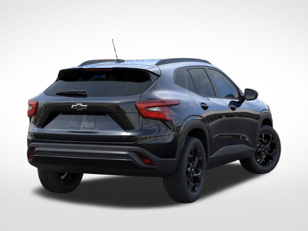 New 2026 Chevrolet Trax LT w/ Driver Confidence Package FWD image 4