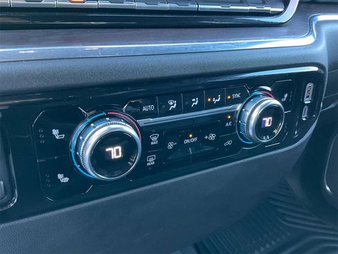 Used 2025 GMC Sierra 1500 SLT image 25