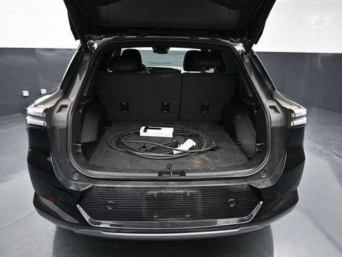 Used 2024 Chevrolet Equinox EV LT w/ Active Safety Package 3 FWD image 9