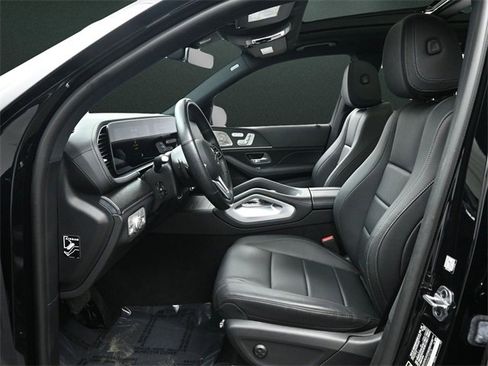 Used 2022 Mercedes-Benz GLS 450 4MATIC image 11
