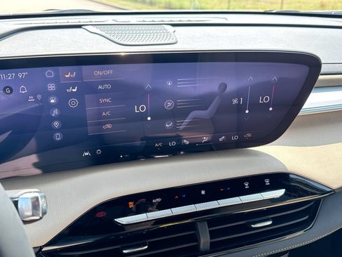 New 2026 Buick Enclave Preferred w/ Power Package FWD image 19
