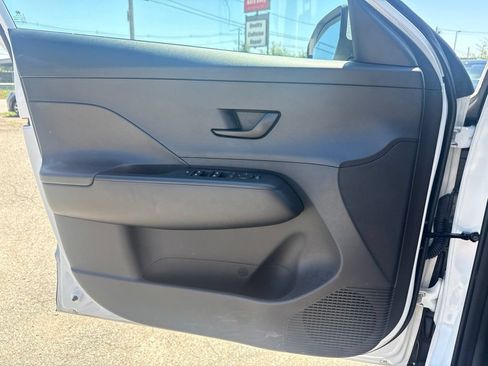 Used 2024 Hyundai Kona SEL FWD image 14