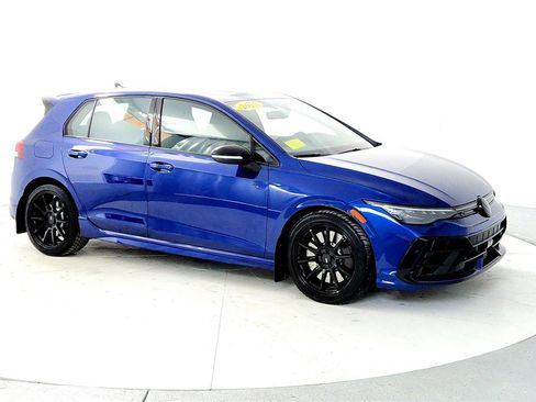 Used 2025 Volkswagen Golf R Black Edition image 7