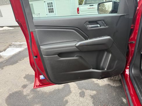 New 2026 GMC Canyon Elevation w/ LPO, Sports Bar Package image 15