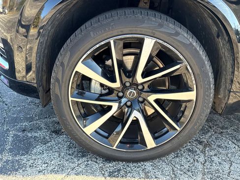 Certified 2023 Volvo XC90 B6 Plus w/ Protection Package Premier image 10