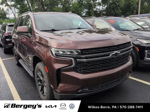 Used 2022 Chevrolet Tahoe RST w/ Luxury Package AWD/4WD image 9
