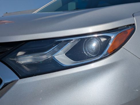 Used 2020 Chevrolet Equinox LT w/ Driver Convenience Package image 29