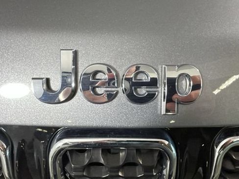 Used 2024 Jeep Compass Limited AWD/4WD image 8