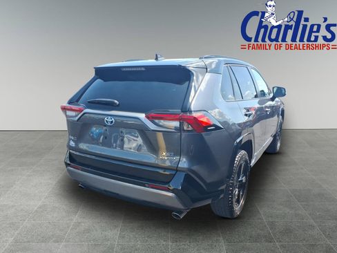 Used 2021 Toyota RAV4 XSE AWD/4WD image 4