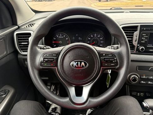 Used 2017 Kia Sportage LX AWD/4WD image 18