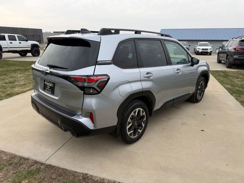 Used 2026 Subaru Forester Premium image 6