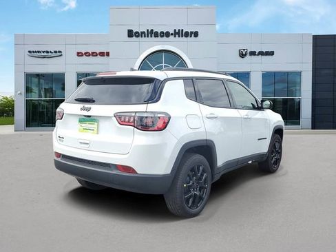 New 2026 Jeep Compass Latitude image 4