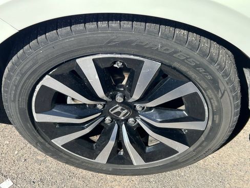 Used 2022 Honda Civic EX-L image 11