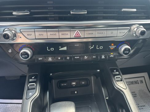 Used 2022 Kia Telluride EX w/ EX Premium Package AWD/4WD image 24