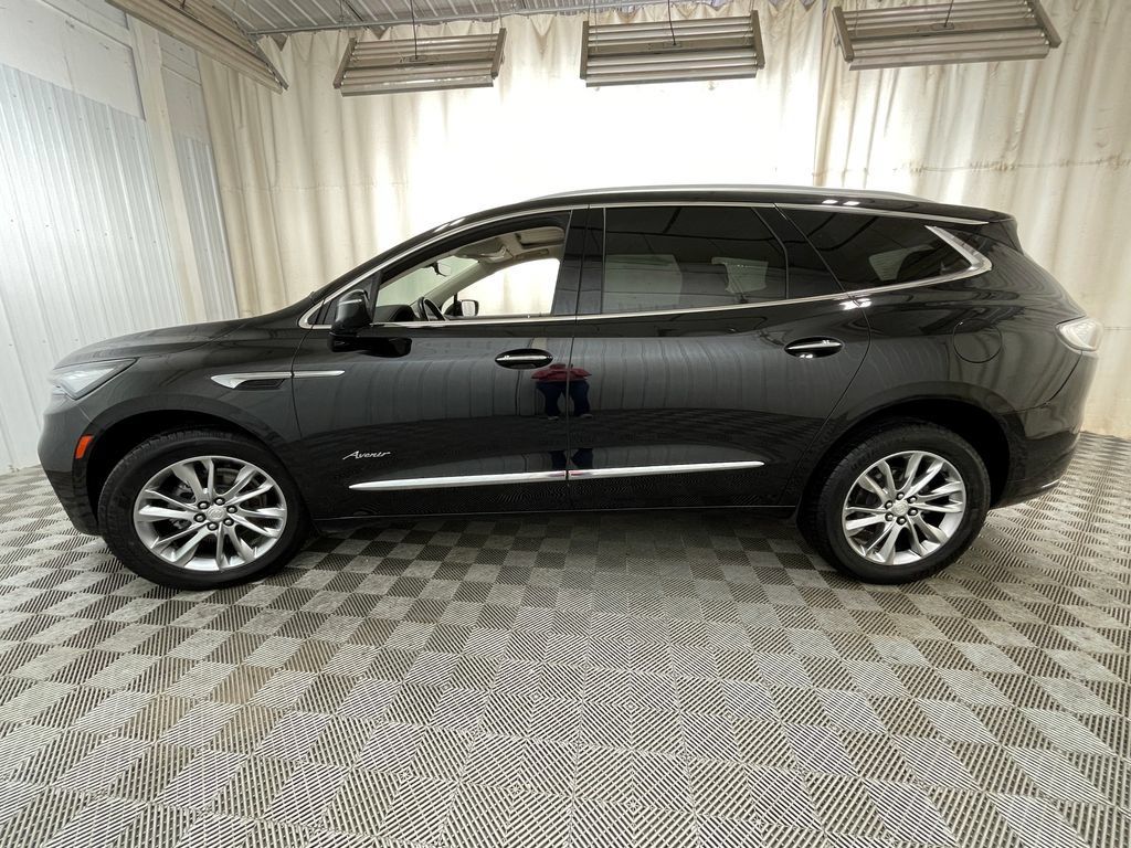Certified 2022 Buick Enclave Avenir w/ Avenir Technology Package AWD/4WD image 23