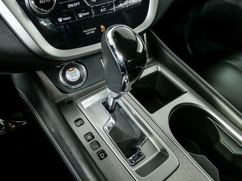 Used 2022 Nissan Murano SV FWD image 15