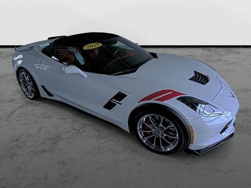 Used 2019 Chevrolet Corvette Grand Sport image 4