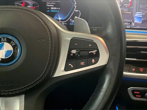 Used 2022 BMW X5 xDrive45e w/ M Sport Package image 18