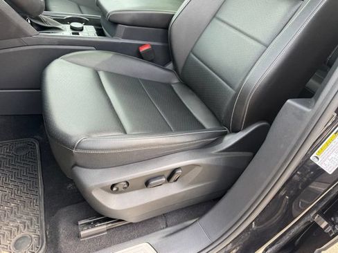 Certified 2023 Volkswagen Atlas SE w/ Panoramic Sunroof Package AWD/4WD image 37