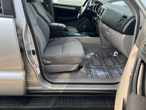 Used 2008 Toyota 4Runner SR5 AWD/4WD image 26