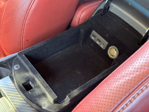 Used 2024 Nissan GT-R Premium w/ Premium Interior Package image 56