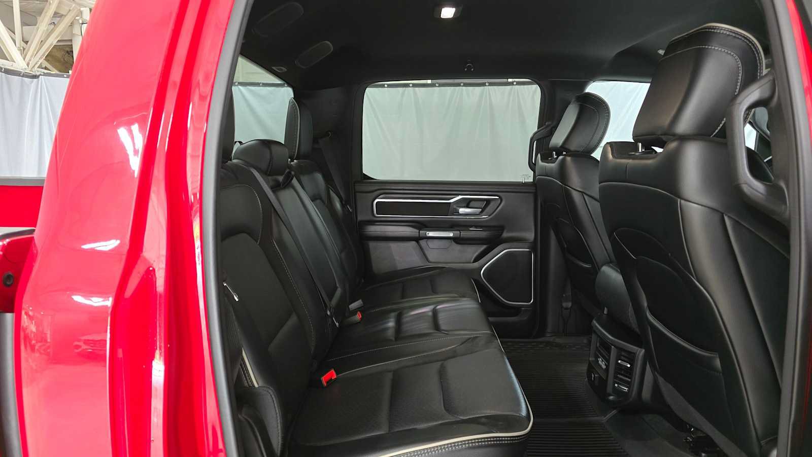 Used 2023 RAM 1500 Laramie AWD/4WD image 12