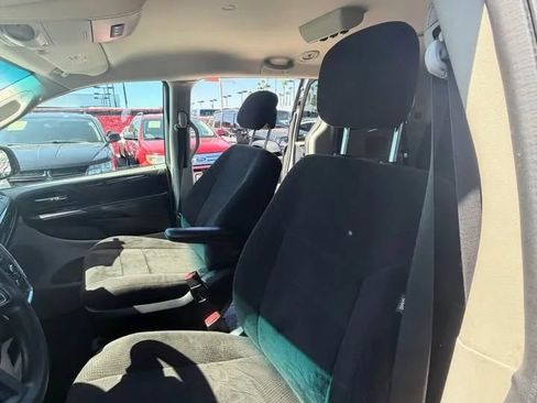Used 2013 Dodge Grand Caravan SXT FWD image 6