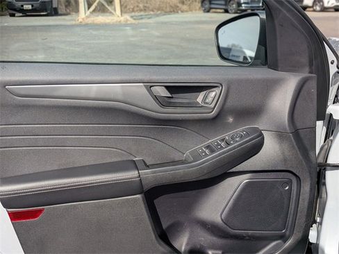 Used 2025 Ford Escape Active image 13