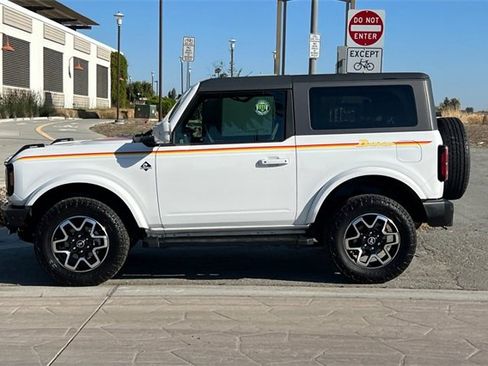 Used 2021 Ford Bronco Outer Banks image 7