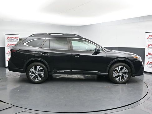 Used 2022 Subaru Outback Limited AWD/4WD image 9