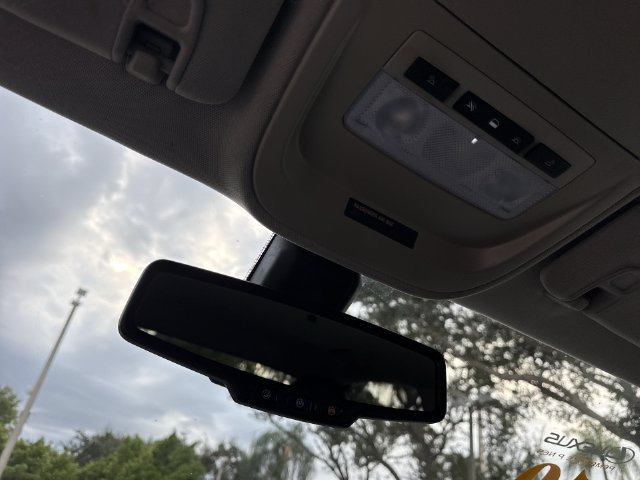 Used 2019 Chevrolet Colorado Z71 AWD/4WD image 22