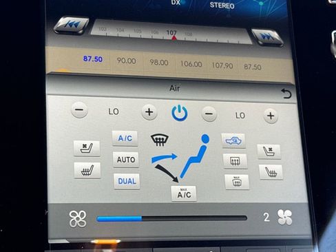 Used 2018 Ford Mustang GT Premium w/ Black Accent Package RWD image 23